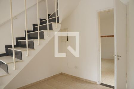 Sala de casa para alugar com 2 quartos, 80m² em Vila Clementino, São Paulo