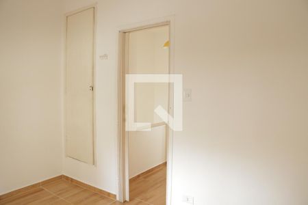 Quarto 01 de casa para alugar com 2 quartos, 80m² em Vila Clementino, São Paulo