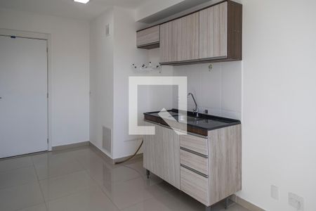 Sala/Cozinha de apartamento para alugar com 1 quarto, 25m² em Santo Amaro, São Paulo