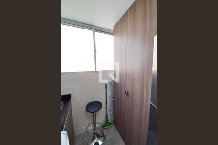 Apartamento para alugar com 62m², 3 quartos e 1 vaga Apartamento para alugar com 62m², 3 quartos e 1 vagaCozinha e Área de Serviço
