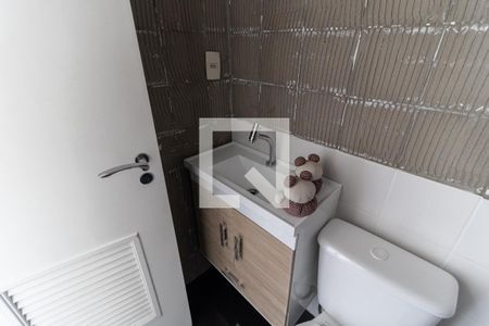 Apartamento para alugar com 213m², 3 quartos e 3 vagas Apartamento para alugar com 213m², 3 quartos e 3 vagasBanheiro de Serviço