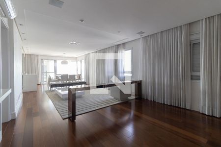 Apartamento para alugar com 213m², 3 quartos e 3 vagas Apartamento para alugar com 213m², 3 quartos e 3 vagasSala