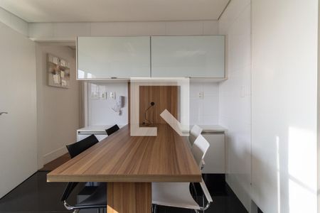 Apartamento para alugar com 213m², 3 quartos e 3 vagas Apartamento para alugar com 213m², 3 quartos e 3 vagasCozinha