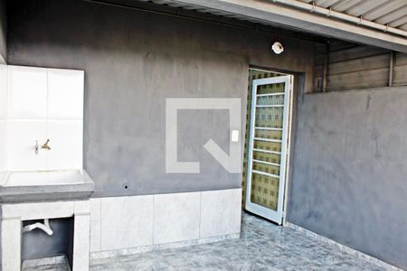 Casa para alugar com 90m², 2 quartos e 1 vagaÁrea de Serviço