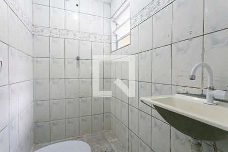 Banheiro de casa para alugar com 1 quarto, 35m² em Parque Cisper, São Paulo