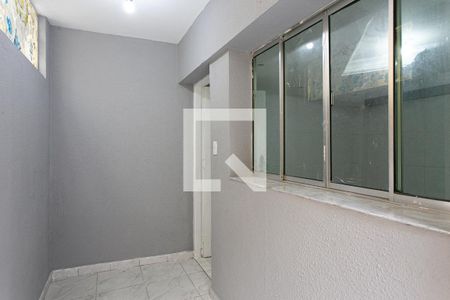 Casa para alugar com 35m², 1 quarto e sem vaga Casa para alugar com 35m², 1 quarto e sem vagaEntrada