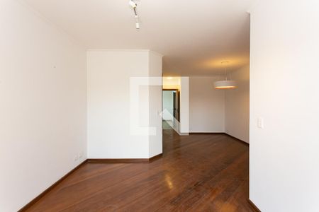 Sala de apartamento à venda com 3 quartos, 132m² em Chácara Seis de Outubro, São Paulo