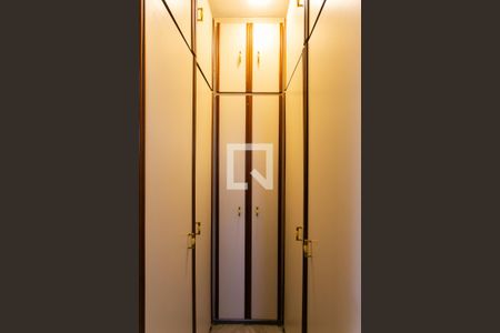 Apartamento à venda com 132m², 3 quartos e 2 vagas Apartamento à venda com 132m², 3 quartos e 2 vagasSuíte