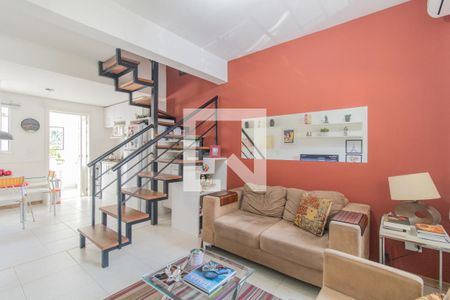 Sala de casa de condomínio à venda com 3 quartos, 100m² em Cavalhada, Porto Alegre