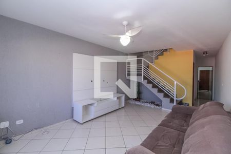 Sala de casa à venda com 3 quartos, 180m² em Quinta da Paineira, São Paulo