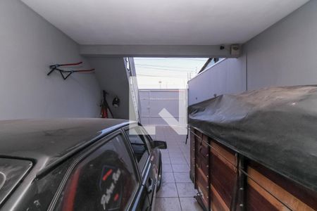 Casa à venda com 180m², 3 quartos e 3 vagas Casa à venda com 180m², 3 quartos e 3 vagasGaragem