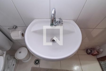 Casa à venda com 180m², 3 quartos e 3 vagas Casa à venda com 180m², 3 quartos e 3 vagasBanheiro 2