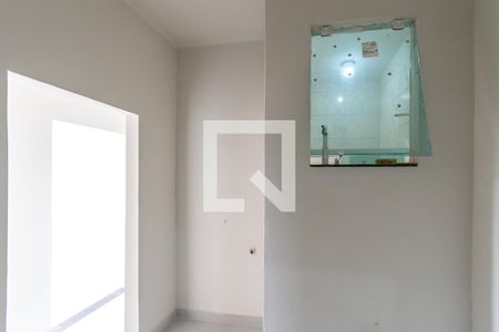 Vista do Quarto 2 de casa para alugar com 2 quartos, 50m² em Cordovil, Rio de Janeiro