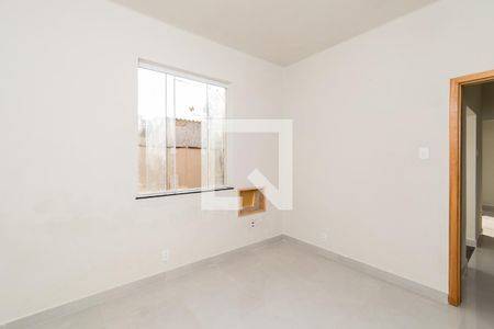 Quarto 1 de casa para alugar com 2 quartos, 50m² em Cordovil, Rio de Janeiro