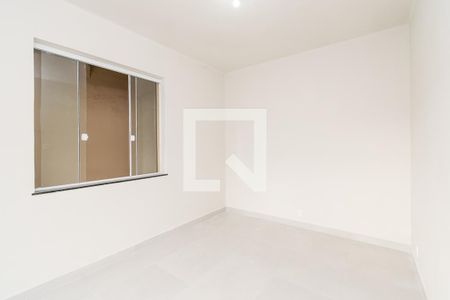 Sala de casa para alugar com 2 quartos, 50m² em Cordovil, Rio de Janeiro