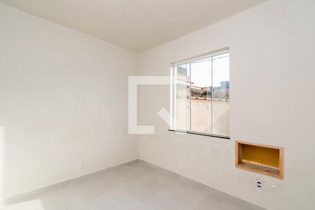 Quarto 1 de casa para alugar com 2 quartos, 50m² em Cordovil, Rio de Janeiro