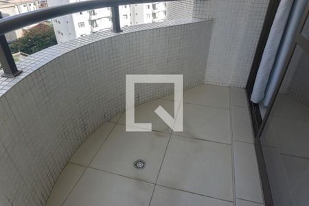 Apartamento à venda com 48m², 1 quarto e 1 vagaSacada
