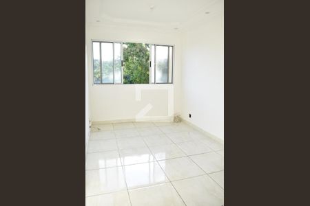 Sala de apartamento para alugar com 2 quartos, 49m² em Inhoaíba, Rio de Janeiro