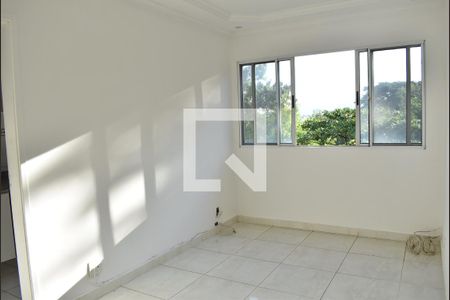 Sala de apartamento para alugar com 2 quartos, 49m² em Inhoaíba, Rio de Janeiro