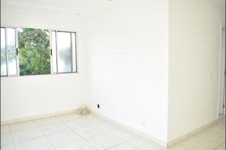 Sala de apartamento para alugar com 2 quartos, 49m² em Inhoaíba, Rio de Janeiro
