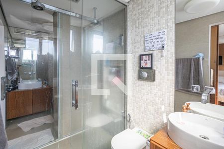 Apartamento à venda com 189m², 3 quartos e 4 vagasBanheiro 2