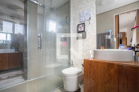 Apartamento à venda com 189m², 3 quartos e 4 vagasBanheiro 2