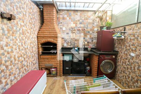 Casa à venda com 100m², 3 quartos e 2 vagas Casa à venda com 100m², 3 quartos e 2 vagasChurrasqueira