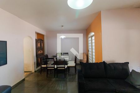 Salas de casa à venda com 4 quartos, 167m² em Vila Industrial (campinas), Campinas