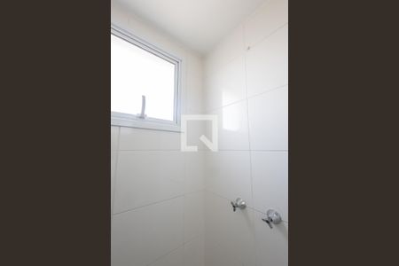 Banheiro Social de apartamento para alugar com 2 quartos, 42m² em Maranhão, São Paulo