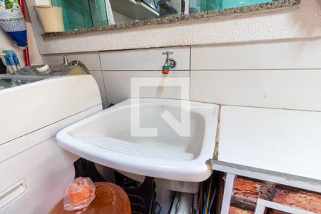 Casa de condomínio à venda com 112m², 3 quartos e 1 vagaLavanderia