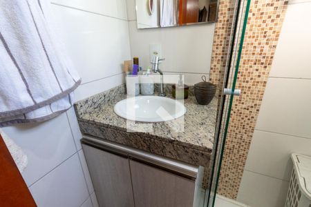 Casa de condomínio à venda com 112m², 3 quartos e 1 vagaBanheiro da Suíte