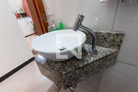 Casa de condomínio à venda com 112m², 3 quartos e 1 vagaLavabo