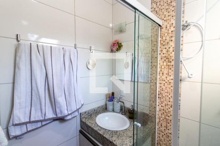 Casa de condomínio à venda com 112m², 3 quartos e 1 vagaBanheiro da Suíte