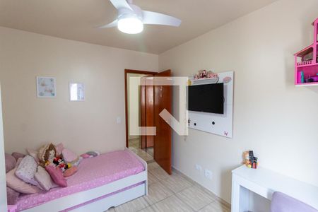 Casa de condomínio à venda com 112m², 3 quartos e 1 vagaQuarto 2