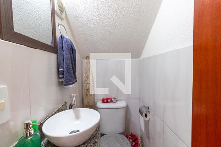 Casa de condomínio à venda com 112m², 3 quartos e 1 vagaLavabo