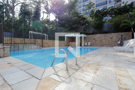 Apartamento à venda com 150m², 3 quartos e 3 vagasÁrea comum - Piscina