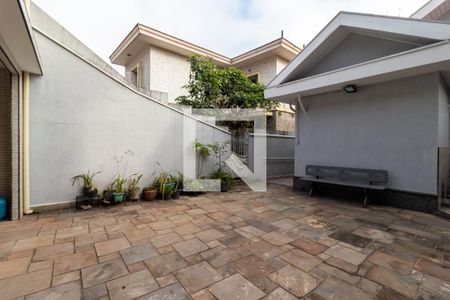 Casa para alugar com 445m², 3 quartos e 3 vagas Casa para alugar com 445m², 3 quartos e 3 vagasQuintal