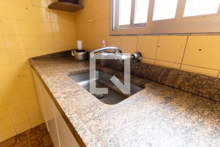 Casa à venda com 225m², 3 quartos e 2 vagas Casa à venda com 225m², 3 quartos e 2 vagasCozinha