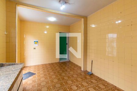 Casa à venda com 225m², 3 quartos e 2 vagas Casa à venda com 225m², 3 quartos e 2 vagasCozinha