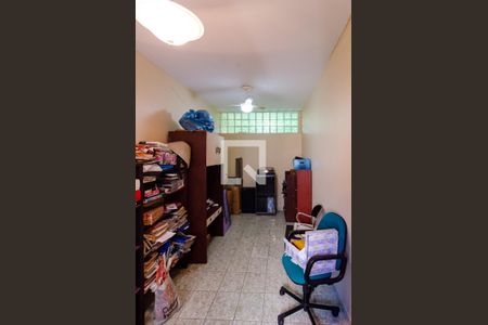 Casa à venda com 600m², 6 quartos e 4 vagas Casa à venda com 600m², 6 quartos e 4 vagasQuarto 6