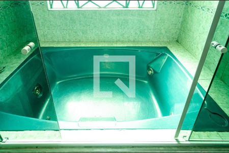 Casa à venda com 600m², 6 quartos e 4 vagas Casa à venda com 600m², 6 quartos e 4 vagasBanheiro da Suíte 1