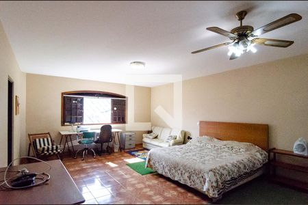 Casa à venda com 600m², 6 quartos e 4 vagas Casa à venda com 600m², 6 quartos e 4 vagasSuíte 1