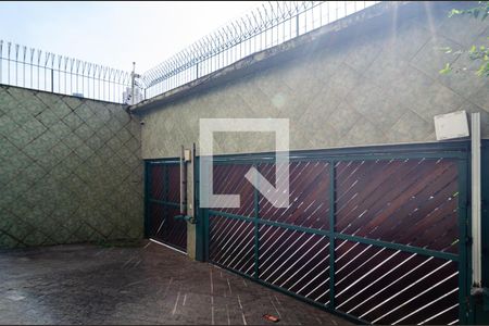 Casa à venda com 600m², 6 quartos e 4 vagas Casa à venda com 600m², 6 quartos e 4 vagasGaragem