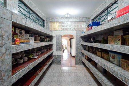 Casa à venda com 600m², 6 quartos e 4 vagas Casa à venda com 600m², 6 quartos e 4 vagasCozinha