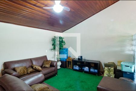 Casa à venda com 600m², 6 quartos e 4 vagas Casa à venda com 600m², 6 quartos e 4 vagasSuíte 5