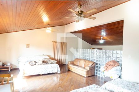 Casa à venda com 600m², 6 quartos e 4 vagas Casa à venda com 600m², 6 quartos e 4 vagasSuíte 5