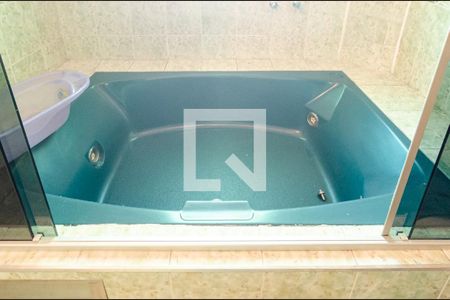 Casa à venda com 600m², 6 quartos e 4 vagas Casa à venda com 600m², 6 quartos e 4 vagasBanheiro da Suíte 2