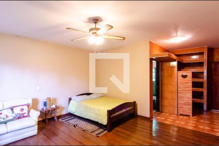 Casa à venda com 600m², 6 quartos e 4 vagas Casa à venda com 600m², 6 quartos e 4 vagasSuíte 2