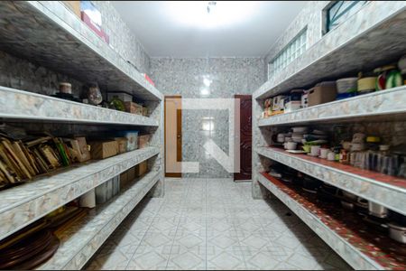 Casa à venda com 600m², 6 quartos e 4 vagas Casa à venda com 600m², 6 quartos e 4 vagasCozinha