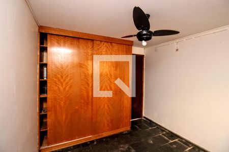 Casa à venda com 380m², 5 quartos e 6 vagasQuarto